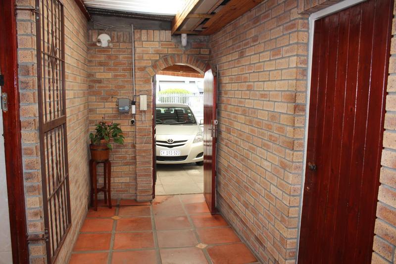 5 Bedroom Property for Sale in Churchill Estate Western Cape